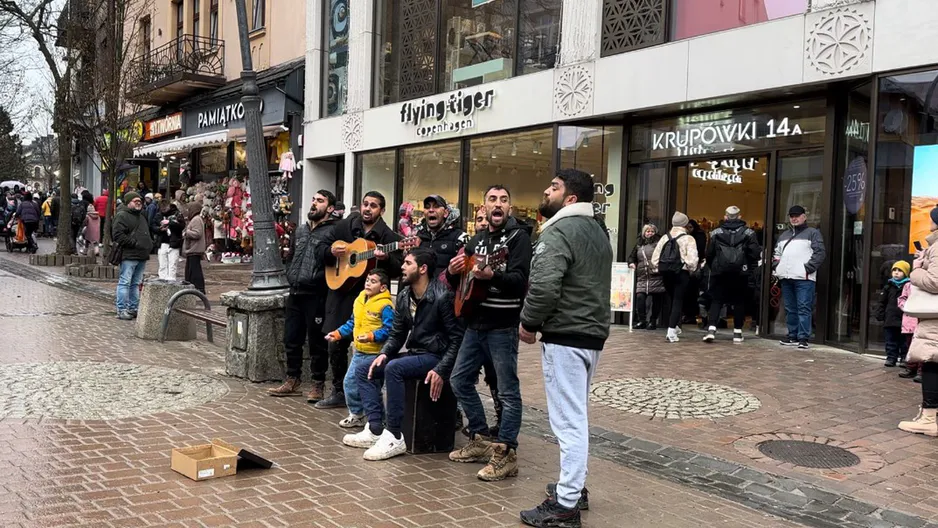 Poland and Roma Street Musicians