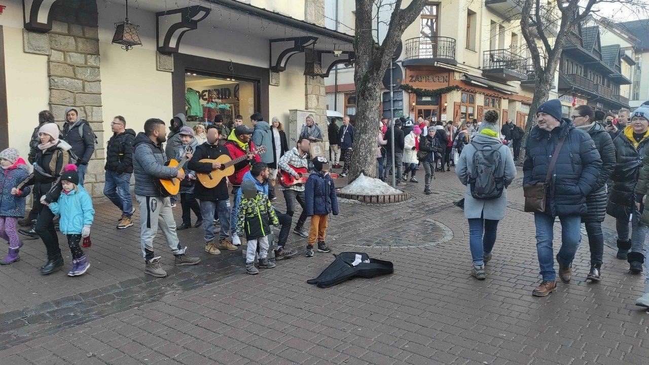 Poland, and Roma Street Musicians