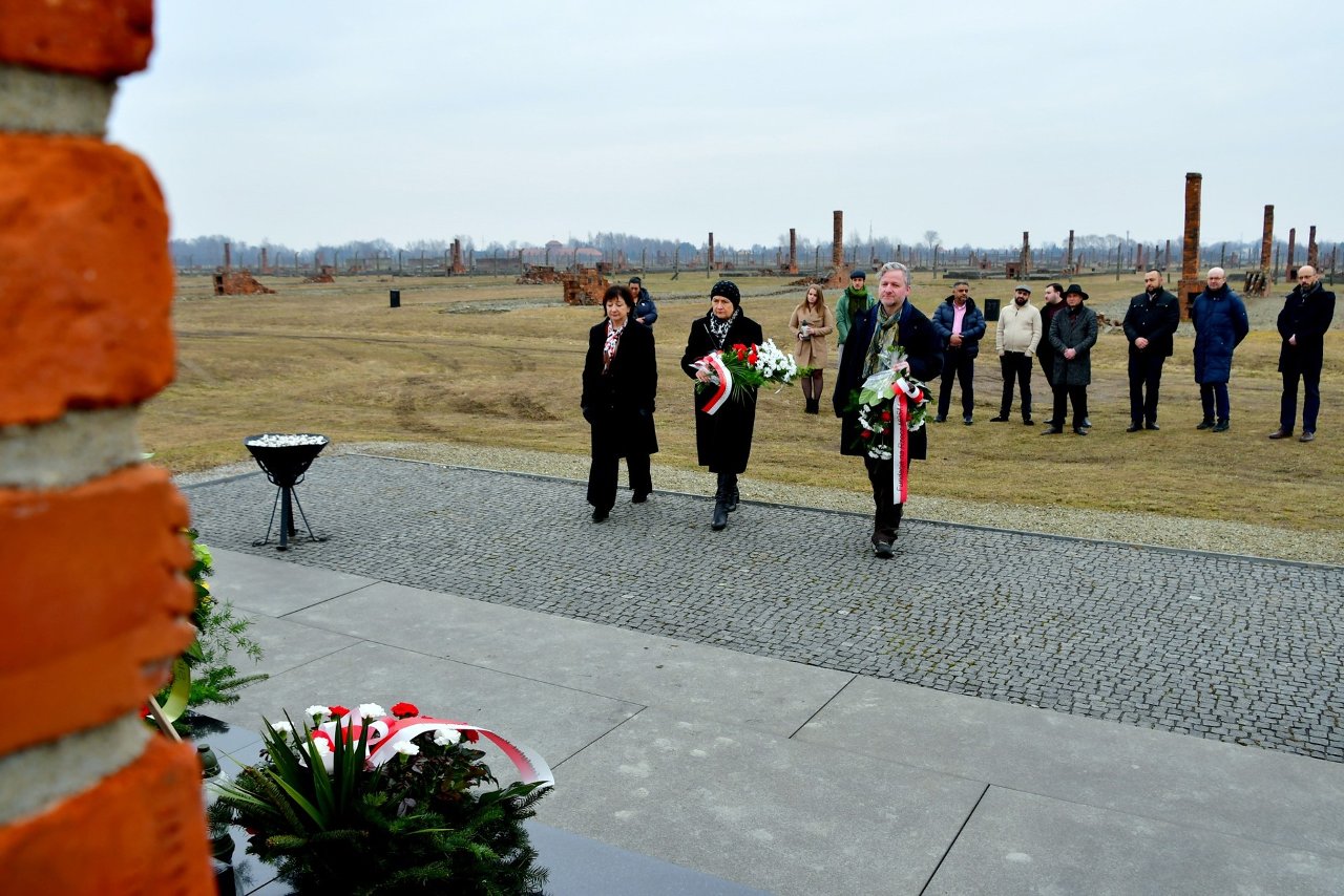 Auschwitz: Commemoration