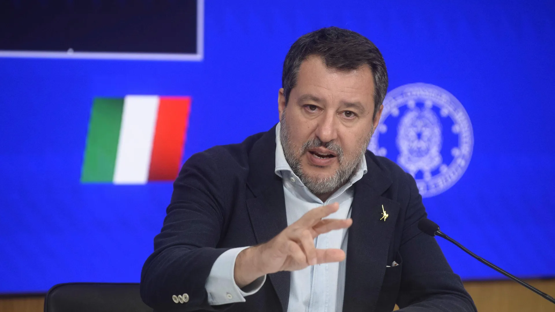 Italy: An accident and Politics