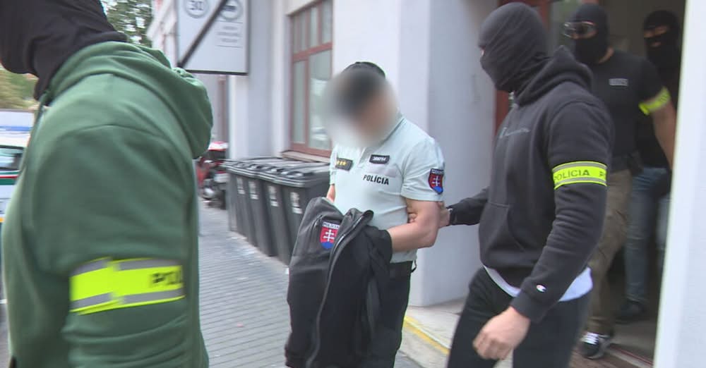 Slovak Police and Minorities