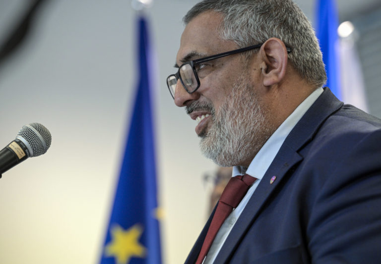 Slovakia and Roma Settlements