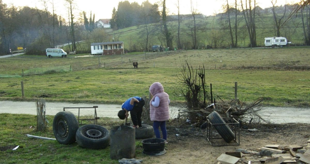 Slovenia and Roma Settlements Slovenia and Roma Settlements