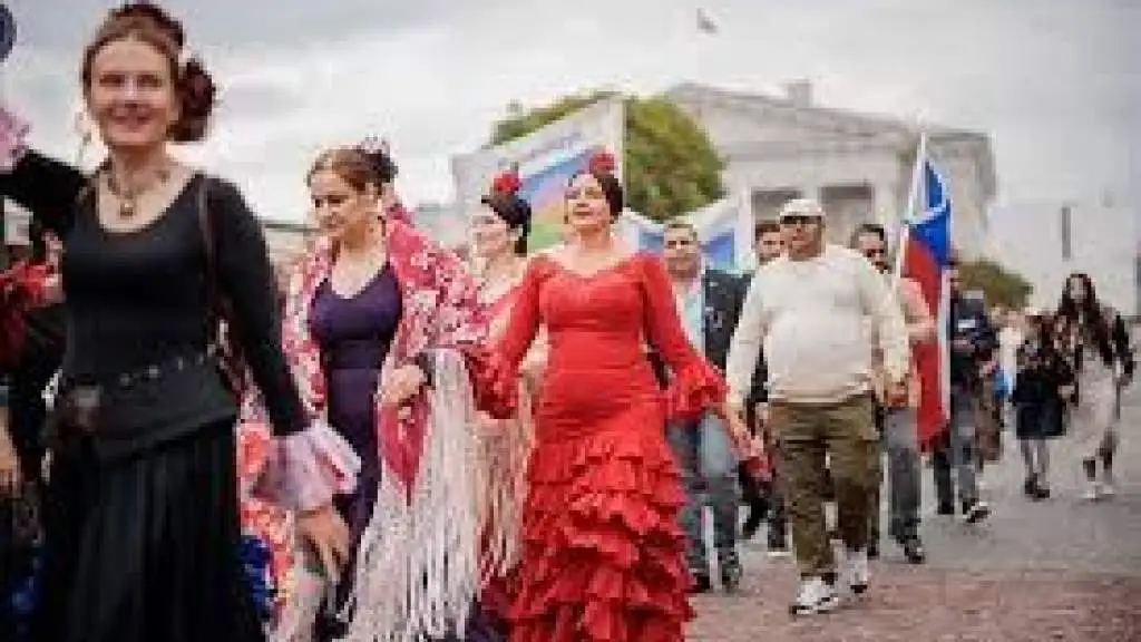 Lithuania, Roma, and Work