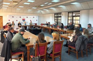 Roma Students and Police … Roma Students and Police …
